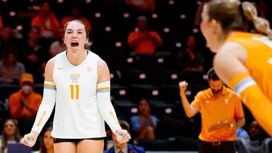 KNOXVILLE, TN - September 25, 2024 - Setter Caroline Kerr #11 of the Tennessee Lady Volunteers during the game between the Alabama Crimson Tide and the Tennessee Lady Volunteers at Thompson?Boling Arena in Knoxville, TN. Photo By Elliot Walker/Tennessee Athletics