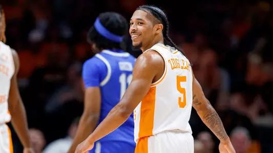 KNOXVILLE, TN - December 23, 2024 - Guard Zakai Zeigler #5 of the Tennessee Volunteers during the game between the Middle Tennessee Blue Raiders and the Tennessee Volunteers at Thompson?Boling Arena in Knoxville, TN. Photo By Elliot Walker/Tennessee Athletics