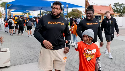 Omari Thomas Citrus Bowl Community