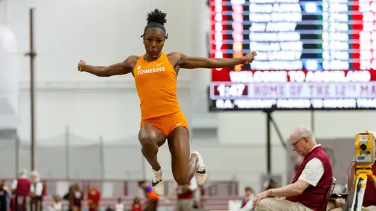 COLLEGE STATION, TX - January 20, 2024 - Alyssa Raymond of the Tennessee Volunteers during the Ted Nelson Invitational at the Faskin Indoor Track and Field Facility in College Station, TX. Photo By Cayce Smith/Tennessee Athletics