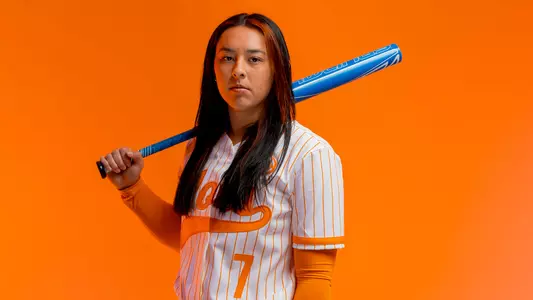 KNOXVILLE, TN - January 18, 2024 - Catcher Sophia Nugent #7 of the Tennessee Lady Volunteers portrait taken during Photo Day in Knoxville, TN. Photo By Andrew Ferguson/Tennessee Athletics