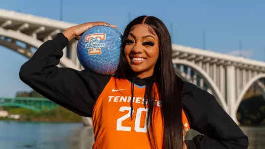 WBB Hoops Central Tamari Key