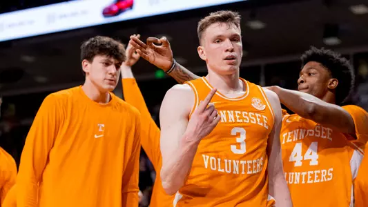 COLUMBIA, SC - March 06, 2024 - Guard Dalton Knecht #3 of the Tennessee Volunteers during the game between the South Carolina Gamecocks and the Tennessee Volunteers at Colonial Life Arena in Columbia, SC. Photo By Andrew Ferguson/Tennessee Athletics