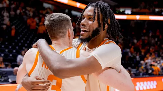 KNOXVILLE, TN - December 09, 2023 - Guard Dalton Knecht #3 and Forward Jonas Aidoo #0 of the Tennessee Volunteers during the game between the Illinois Fighting Illini and the Tennessee Volunteers at Food City Center in Knoxville, TN. Photo By Andrew Ferguson/Tennessee Athletics