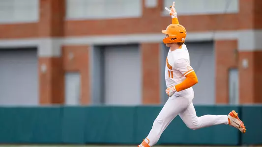 KNOXVILLE, TN - March 01, 2024 - Infielder Billy Amick #11 of the Tennessee Volunteers during the game between the Bowling Green Falcons and the Tennessee Volunteers at Lindsey Nelson Stadium in Knoxville, TN. Photo By Ian Cox/Tennessee Athletics