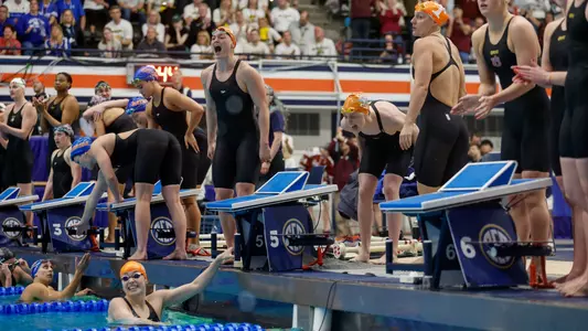 Lady Vol Swimming