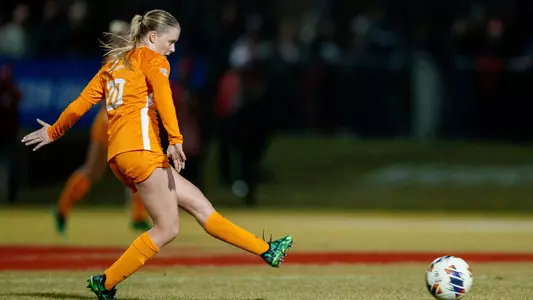 KNOXVILLE, TN - November 17, 2023 - Midfielder Macaira Midgley #20 of the Tennessee Lady Volunteers during the game between the Nebraska Cornhuskers and the Tennessee Volunteers at Hibner Stadium in Lincoln,NE. Photo By Emma Ramsey/Tennessee Athletics