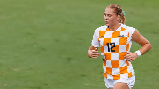 KNOXVILLE, TN - August 18, 2024 - Forward Reese Mattern #12 of the Tennessee Lady Volunteers during the game between the Chattanooga Mocs and the Tennessee Volunteers at Regal Soccer Stadium in Knoxville, TN. Photo By Andrew Ferguson/Tennessee Athletics
