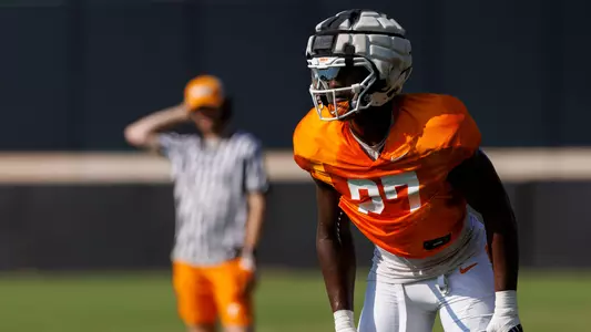 KNOXVILLE, TN - August 07, 2024 - Defensive lineman James Pearce Jr. #27 of the Tennessee Volunteers during 2024 Fall Camp practice on Haslam Field in Knoxville, TN. Photo By Kate Luffman/Tennessee Athletics