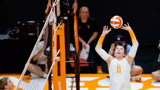 KNOXVILLE, TN - September 05, 2024 - Setter Caroline Kerr #11 of the Tennessee Lady Volunteers during the game between the UCLA Bruins and the Tennessee Lady Volunteers at Food City Center in Knoxville, TN. Photo By Kyndall Williams/Tennessee Athletics