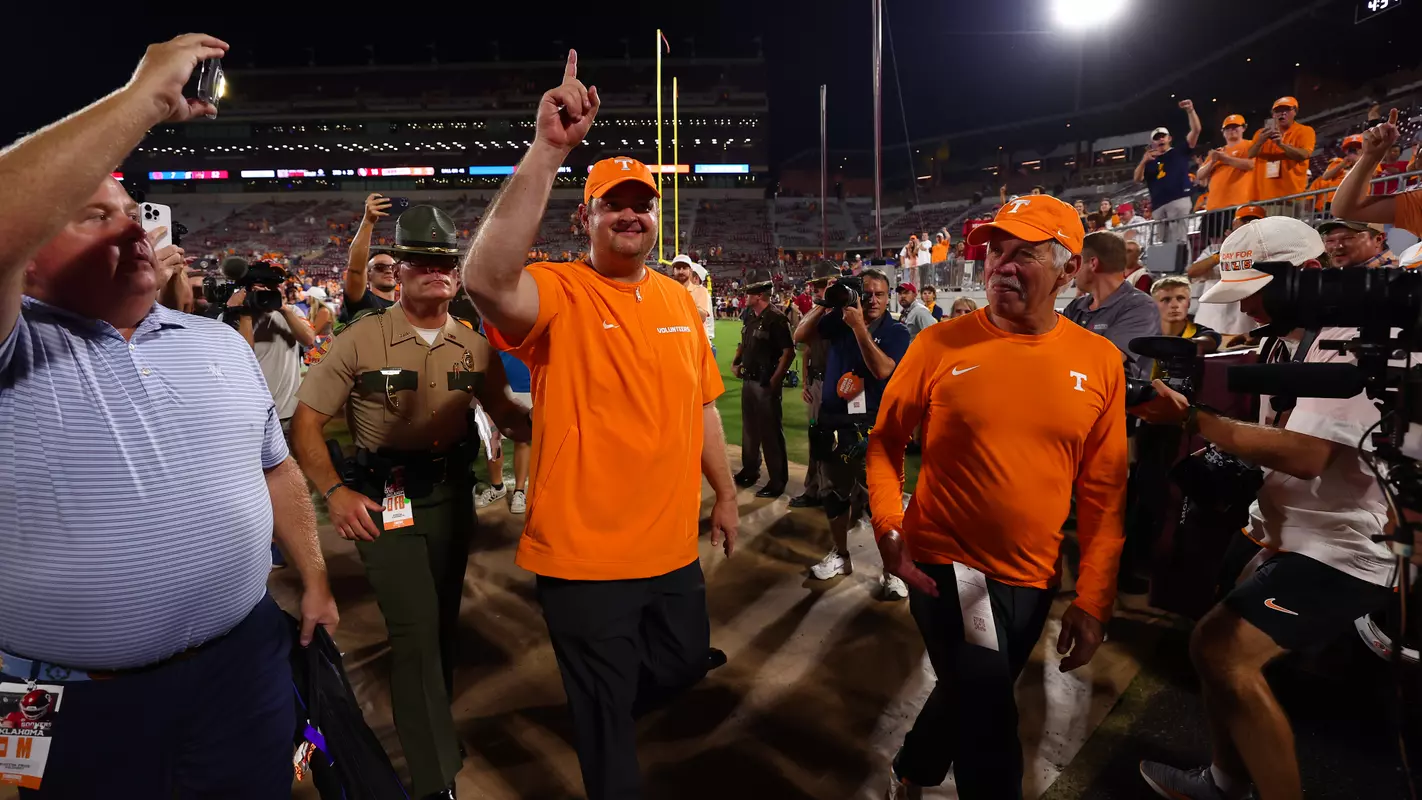 UT at OU Recap Photo with Heupel