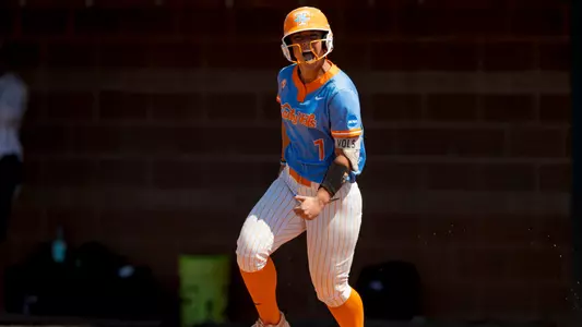 KNOXVILLE, TN - May 25, 2024 - Catcher Sophia Nugent #7 of the Tennessee Lady Volunteers during game two of the 2024 NCAA Softball Tournament Super Regional between the Alabama Crimson Tide and the Tennessee Lady Volunteers at Sherri Parker Lee Stadium in Knoxville, TN. Photo By Andrew Ferguson/Tennessee Athletics