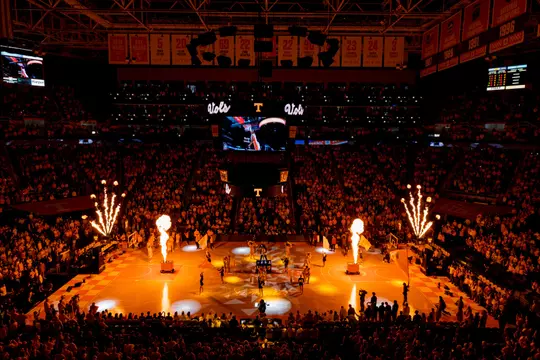 KNOXVILLE, TN - January 04, 2025 - Pre-game light show before the game between the Arkansas Razorbacks and the Tennessee Volunteers at Food City Center in Knoxville, TN. Photo By Andrew Ferguson/Tennessee Athletics