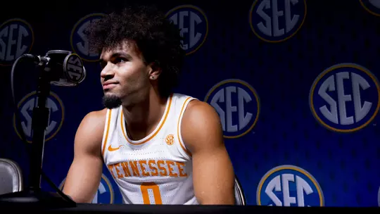 BIRMINGHAM, AL - October 15, 2025 - Guard Ja’Kobi Gillespie #0 of the Tennessee Volunteers during 2025 SEC Media day at the Grand Bohemian Hotel Mountain Brook in Birmingham, AL. Photo By Andrew Ferguson/Tennessee Athletics