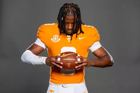 KNOXVILLE, TN - July 16, 2025 - Running back Star Thomas #9 of the Tennessee Volunteers portrait taken during photo day in Knoxville, TN. Photo By Andrew Ferguson/Tennessee Athletics