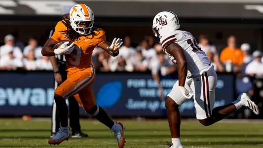 STARKVILLE, MS - September 27, 2025 - Running back Star Thomas #9 of the Tennessee Volunteers during the game between the Mississippi State Bulldogs and the Tennessee Volunteers at Davis Wade Stadium in Starkville, MS. Photo By Andrew Ferguson/Tennessee Athletics