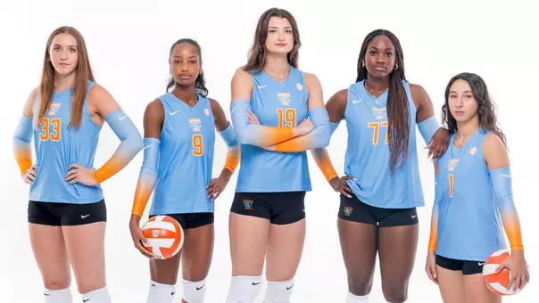 VB Preview Photo Featuring Senior Class