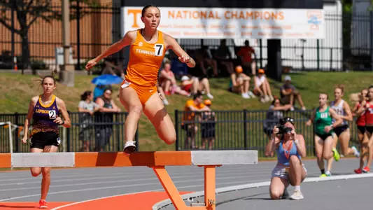 Andie-Marie Jones - 2025 Bio Cover