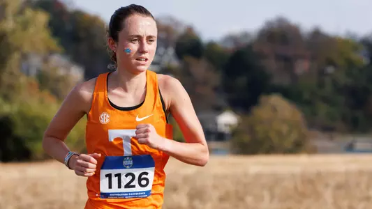 Nia Clatworthy - 2025 Bio Cover