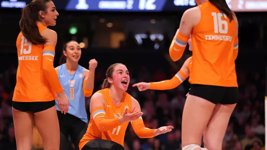 Caroline Kerr Celebrates with Teammates in Win over Vanderbilt
