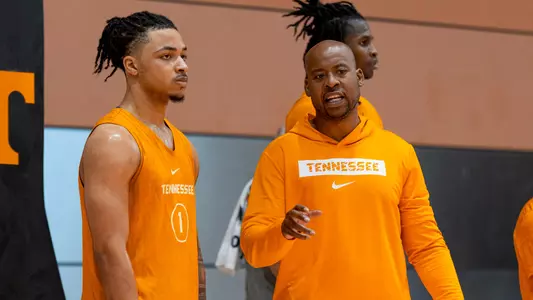 KNOXVILLE, TN - June 23, 2025 - Guard Amari Evans #1 and Assistant Coach Amorrow Morgan of the Tennessee Volunteers during practice at Pratt Pavilion in Knoxville, TN. Photo By Andrew Ferguson/Tennessee Athletics