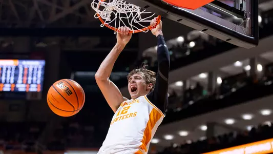 KNOXVILLE, TN - November 08, 2025 - Forward Cade Phillips #12 of the Tennessee Volunteers during the game between the Northern Kentucky Norse and the Tennessee Volunteers at Food City Center in Knoxville, TN. Photo By Drew Garrison/Tennessee Athletics