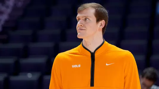 KNOXVILLE, TN - December 16, 2025 - Graduate Assistant Colin Coyne of the Tennessee Volunteers before the game between the Louisville Cardinals and the Tennessee Volunteers at Food City Center in Knoxville, TN. Photo By Andrew Ferguson/Tennessee Athletics