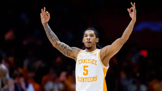 KNOXVILLE, TN - January 21, 2025 - Guard Zakai Zeigler #5 of the Tennessee Volunteers during the game between the Mississippi State Bulldogs and the Tennessee Volunteers at Food City Center in Knoxville, TN. Photo By Kyndall Williams/Tennessee Athletics