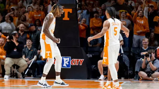 KNOXVILLE, TN - January 15, 2025 - Guard Jahmai Mashack #15 and Guard Zakai Zeigler #5 of the Tennessee Volunteers during the game between the Georgia Bulldogs and the Tennessee Volunteers at Food City Center in Knoxville, TN. Photo By Andrew Ferguson/Tennessee Athletics