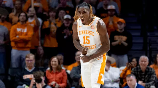 KNOXVILLE, TN - January 15, 2025 - Guard Jahmai Mashack #15 of the Tennessee Volunteers during the game between the Georgia Bulldogs and the Tennessee Volunteers at Food City Center in Knoxville, TN. Photo By Andrew Ferguson/Tennessee Athletics