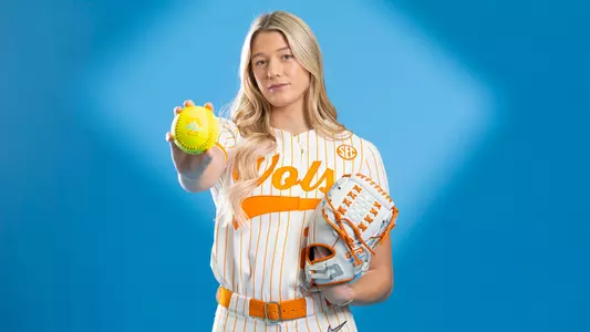 KNOXVILLE, TN - January 16, 2025 - Pitcher Karlyn Pickens #23 of the Tennessee Lady Volunteers portrait taken during 2025 Photo Day in Knoxville, TN. Photo By Andrew Ferguson/Tennessee Athletics