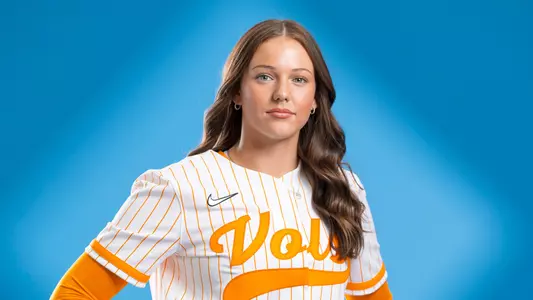 KNOXVILLE, TN - January 16, 2025 - Infielder Emma Clarke #13 of the Tennessee Lady Volunteers portrait taken during 2025 Photo Day in Knoxville, TN. Photo By Andrew Ferguson/Tennessee Athletics