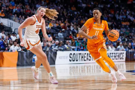 Zee Spearman action vs. Texas (NCAA Sweet 16)