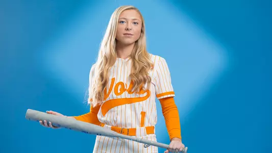 KNOXVILLE, TN - January 16, 2025 - Outfielder Katie Taylor #1 of the Tennessee Lady Volunteers portrait taken during 2025 Photo Day in Knoxville, TN. Photo By Andrew Ferguson/Tennessee Athletics