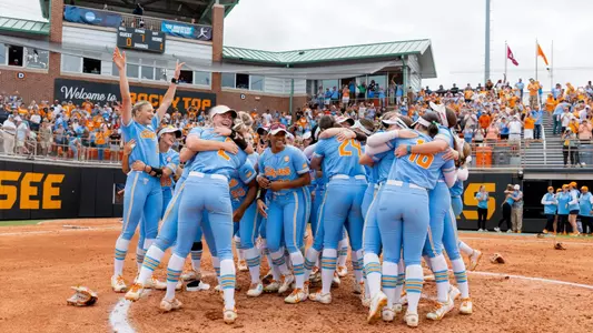KNOXVILLE, TN - May 25, 2025 - The Tennessee Lady Volunteers celebrate after game three of the 2025 NCAA Softball Tournament Super Regional game between the Nebraska Cornhuskers and the Tennessee Lady Volunteers at Sherri Parker Lee Stadium in Knoxville, TN. Photo By Andrew Ferguson/Tennessee Athletics