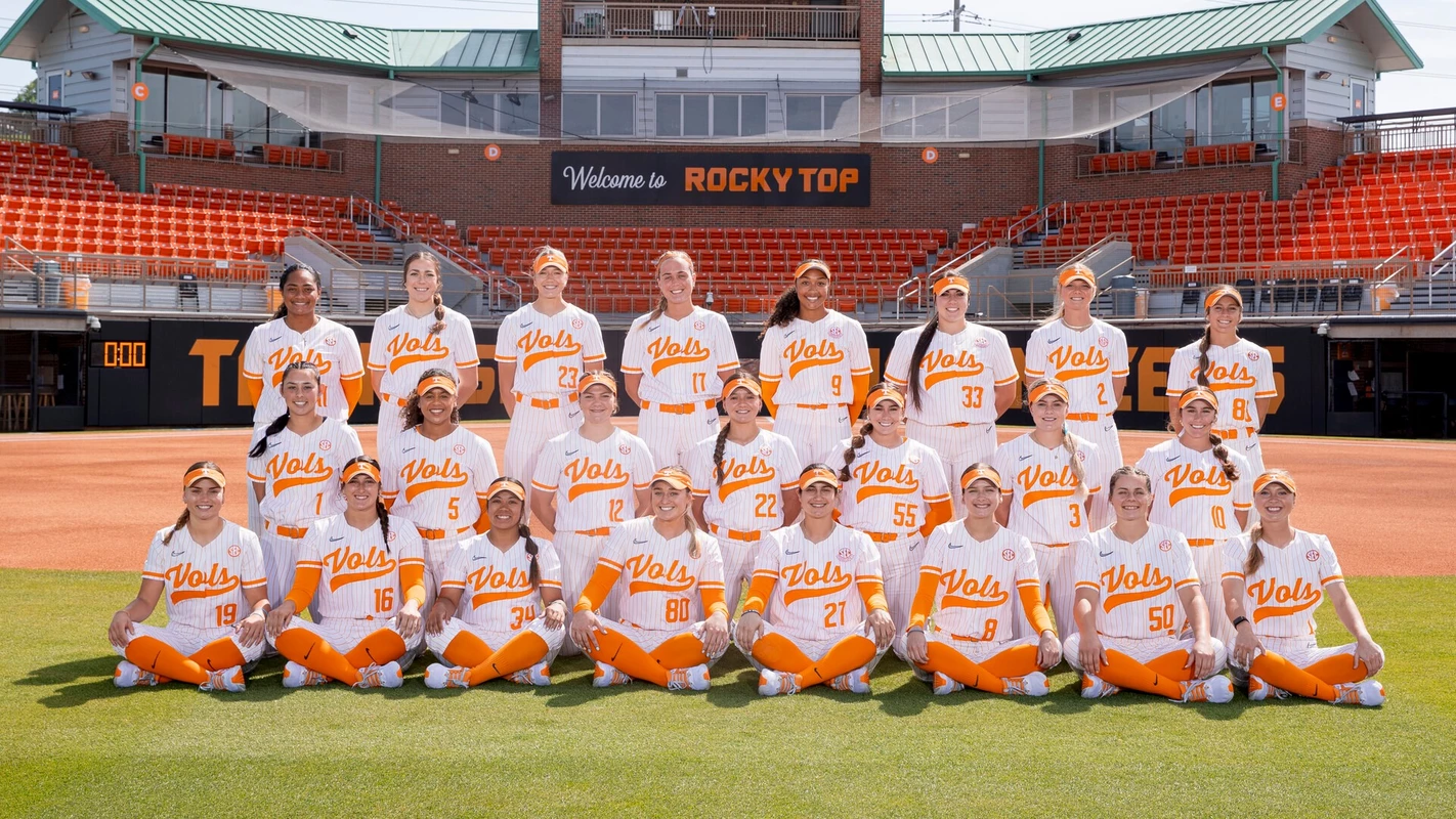 KNOXVILLE, TN - April 23, 2024 - The 2024 Tennessee Lady Volunteers softball team photo taken at Sherri Parker Lee Stadium in Knoxville, TN. Photo By Andrew Ferguson/Tennessee Athletics