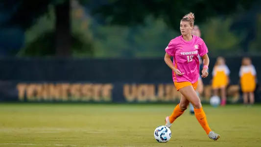 KNOXVILLE, TN - October 04, 2024 - Defender Ally Brown #18 of the Tennessee Lady Volunteers during the game between the Missouri Tigers and the Tennessee Volunteers at Regal Soccer Stadium in Knoxville, TN. Photo By Ryan Beatty/Tennessee Athletics