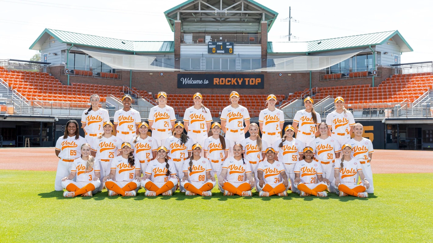 KNOXVILLE, TN - April 01, 2025 - The 2025 Tennessee Lady Volunteers softball team photo taken at Sherri Parker Lee Stadium in Knoxville, TN. Photo By Andrew Ferguson/Tennessee Athletics