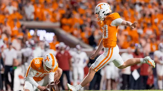 Gilbert Preseason Lou Groza Award Watch List