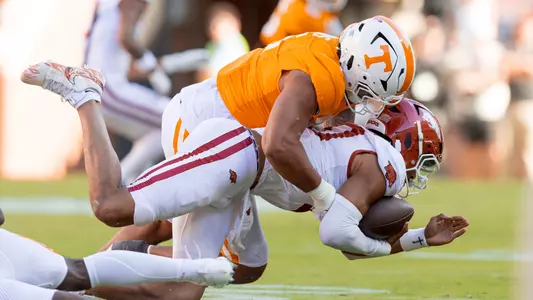 Daevin Hobbs - 2025 Bio Cover