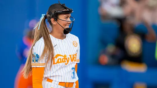 OKLAHOMA CITY, OK - May 30, 2025 - Pitcher Erin Nuwer #33 of the Tennessee Lady Volunteers during the 2025 NCAA Women’s College World Series game between the Florida Gators and the Tennessee Lady Volunteers at Devon Park in Oklahoma City, OK. Photo By Andrew Ferguson/Tennessee Athletics
