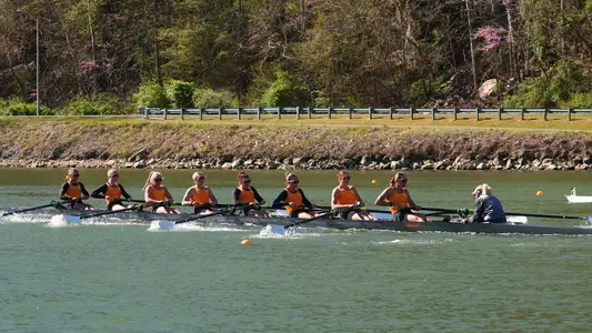 Tennessee Rowing Races Against Stanford at Melton Hill Lake
