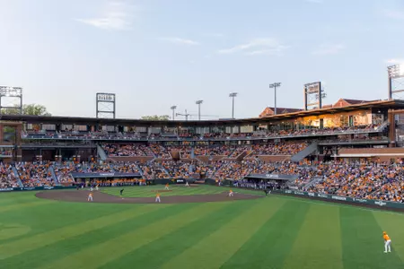KNOXVILLE, TN - April 03, 2026 - Wide angle of Lindsey Nelson Stadium during the game between the LSU Tigers and the Tennessee Volunteers at Lindsey Nelson Stadium in Knoxville, TN. Photo By Drew Garrison/Tennessee Athletics