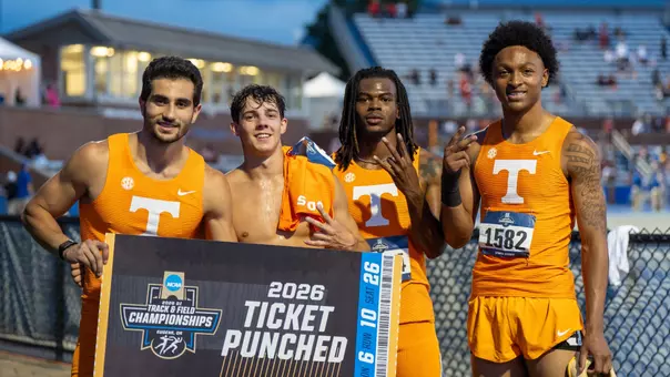 Men's 4x400 Relay - NCAA East Prelims