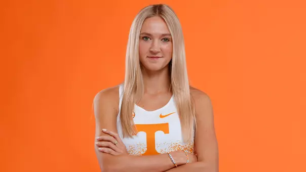 Amelia Wills - 2025 XC Portraits