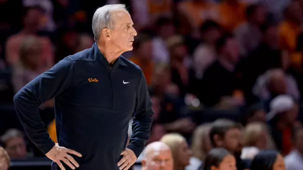 KNOXVILLE, TN - January 13, 2026 - Head Coach Rick Barnes of the Tennessee Volunteers during the game between the Texas A&M Aggies and the Tennessee Volunteers at Food City Center in Knoxville, TN. Photo By Andrew Ferguson/Tennessee Athletics