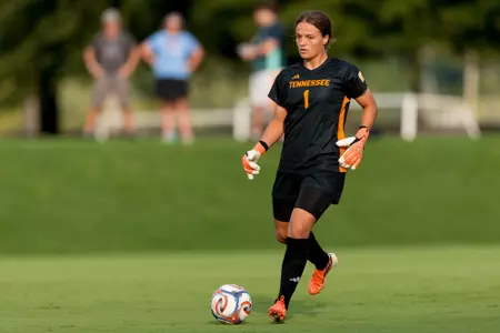 KNOXVILLE, TN - August 08, 2026 - Goalkeeper Cayden Norris #1 of the Tennessee Lady Volunteers during an exhibition game between the UNC Asheville Bulldogs and the Tennessee Volunteers at Regal Soccer Stadium in Knoxville, TN. Photo By Andrew Ferguson/Tennessee Athletics