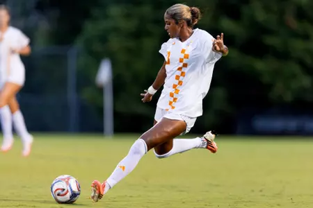 KNOXVILLE, TN - August 08, 2026 - Defender Marlee Raymond #13 of the Tennessee Lady Volunteers during an exhibition game between the UNC Asheville Bulldogs and the Tennessee Volunteers at Regal Soccer Stadium in Knoxville, TN. Photo By Andrew Ferguson/Tennessee Athletics