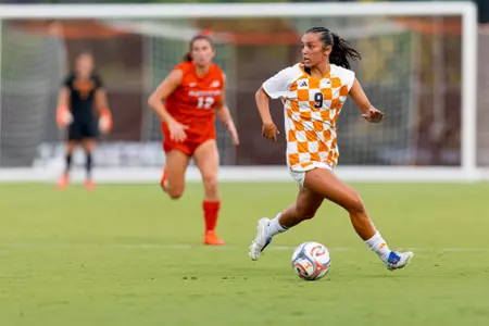 KNOXVILLE, TN - August 13, 2026 - Midfielder/Forward Kai Tsakiris #9 of the Tennessee Lady Volunteers during the game between the Rutgers Scarlet Knights and the Tennessee Volunteers at Regal Soccer Stadium in Knoxville, TN. Photo By Andrew Ferguson/Tennessee Athletics