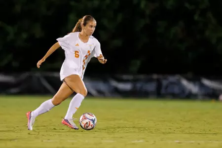 KNOXVILLE, TN - August 20, 2026 - Midfielder Mimi Flanagan #6 of the Tennessee Lady Volunteers during the game between the Milwaukee Panthers and the Tennessee Volunteers at Regal Soccer Stadium in Knoxville, TN. Photo By Drew Garrison/Tennessee Athletics